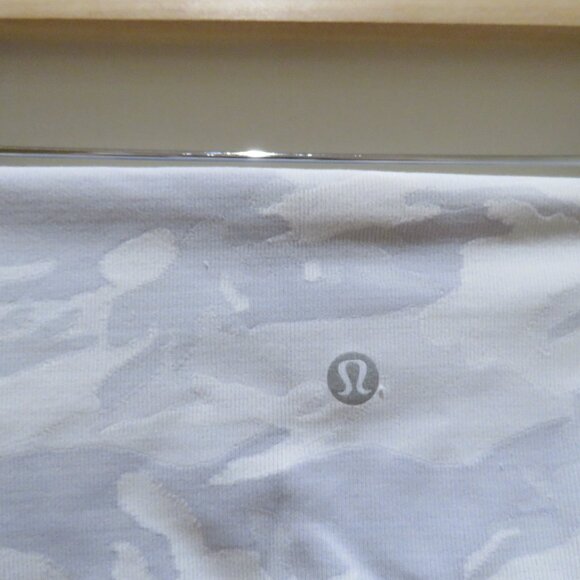 LULULEMON Wunder Under Short 10" Ribbed Incognito Camo Jacquard Alpine White 4 - Picture 12 of 13